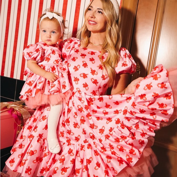 Pink and Red Infant Baby Girl Candy Cane Dress with matching Bloomers - NWT - Picture 5 of 7